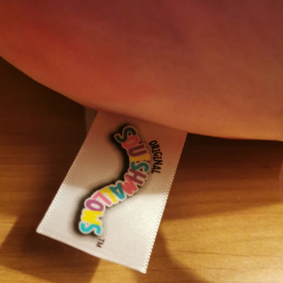 Caeli The Cat Squishmallow - Picture 3 of 3